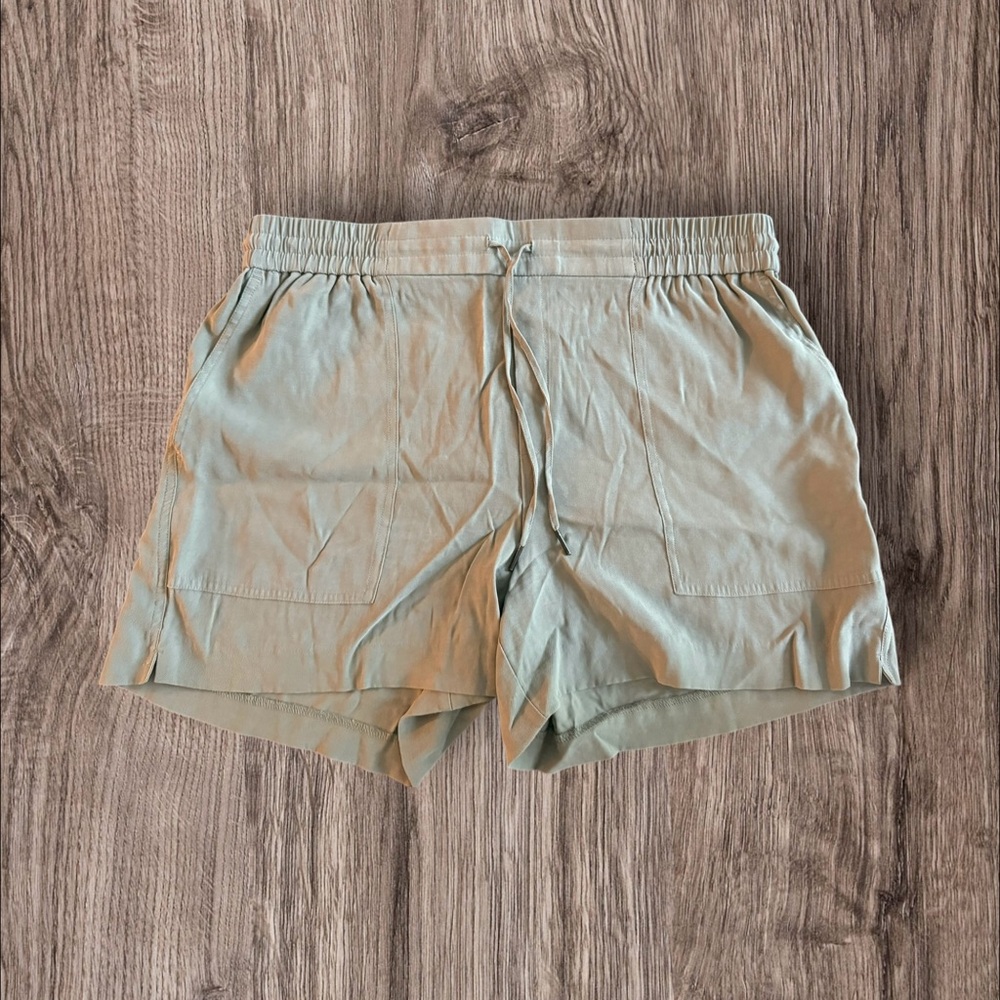 Kersh Women's Green Shorts